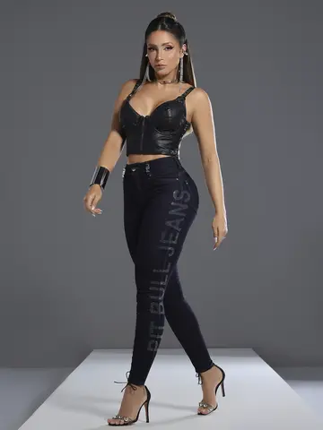 Calça Skinny Hot Pants Modeladora e Estilosa com Logomania Lateral Pit Bull Jeans Luxo