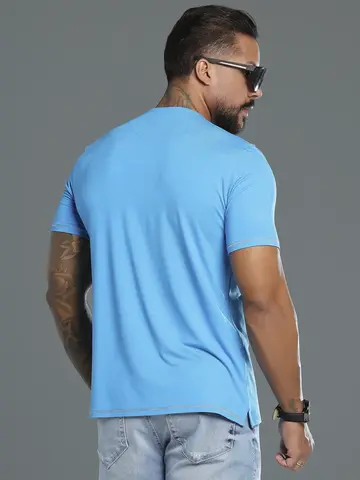Camiseta Masculina Autêntica e Estilosa com Estampa em Relevo Pit Bull Jeans Luxo
