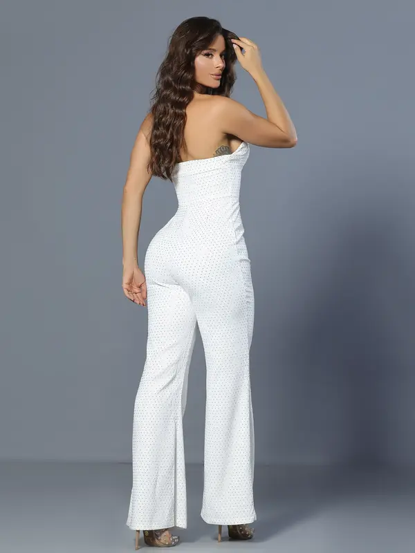 Macacão Conceito Sofisticado com Pedrarias e Modelagem Ajustada Pit Bull Jeans Luxo