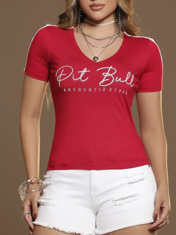 T-shirt Autêntica e Estilosa com Estampa em Relevo Pit Bull Luxo