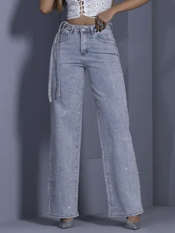 Calça Wide Leg Conceito Sofisticada com Pedrarias e Cinto Personalizado Pit Bull Jeans