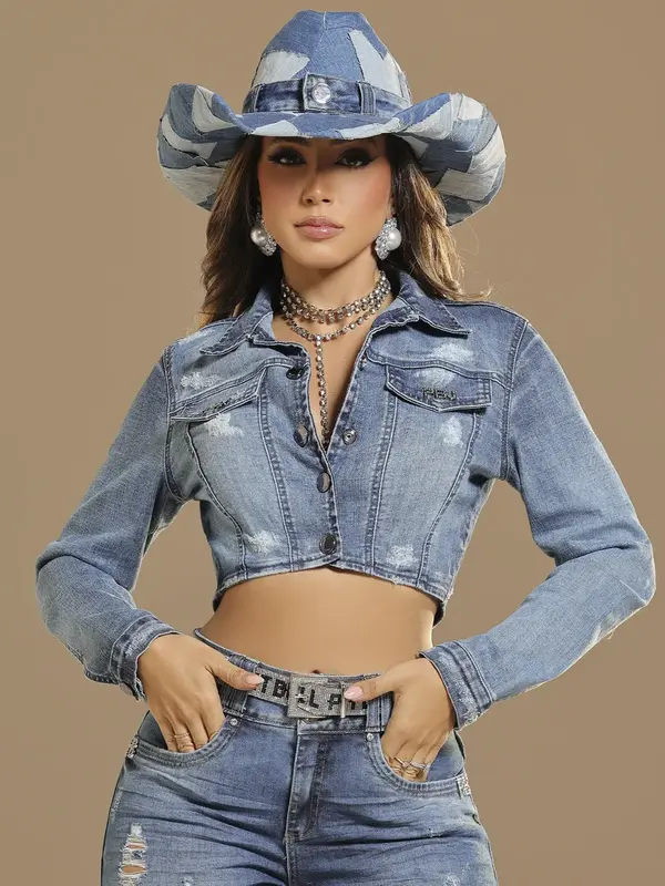 Jaqueta Cropped Jeans Estilosa e Versátil com Detalhes Puídos Pit Bull Jeans Luxo