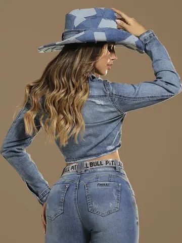 Jaqueta Cropped Jeans Estilosa e Versátil com Detalhes Puídos Pit Bull Jeans Luxo