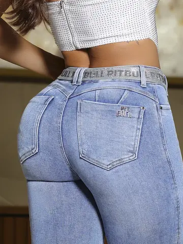 Calça Hot Pants com Cinto Elástico e Detalhes Navalhados Pit Bull Jeans Premium
