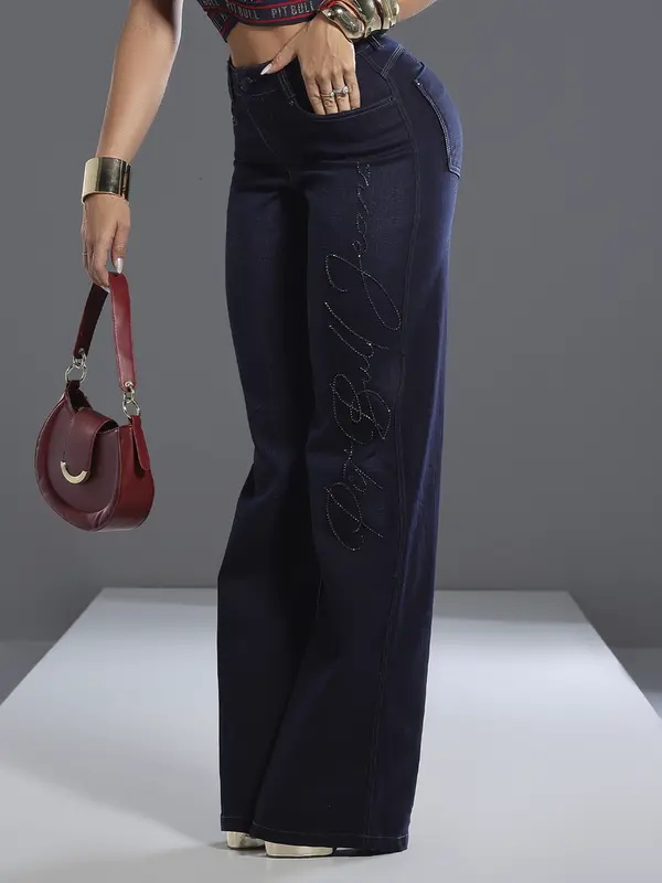 Calça Wide Leg Escura Estilosa e Elegante com Escrita Bordada Pit Bull Jeans Luxo