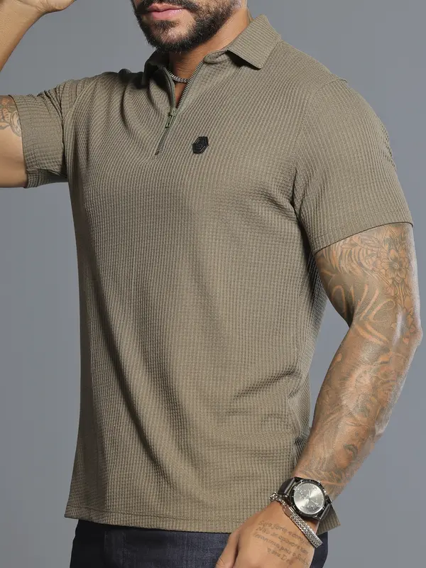 Polo Verde Musgo com Zíper e Gola Estruturada Pit Bull Jeans Luxo