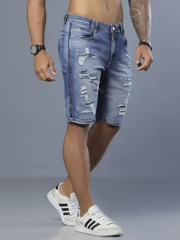 Bermuda Masculina com Estilo Destroyed e Detalhe Lateral Pit Bull Jeans Luxo