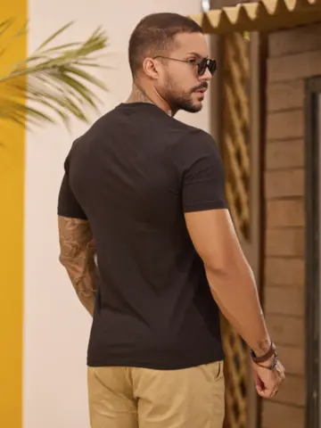 Camiseta Masculina Gola O Estilosa e Autêntica Pit Bull Jeans Premium
