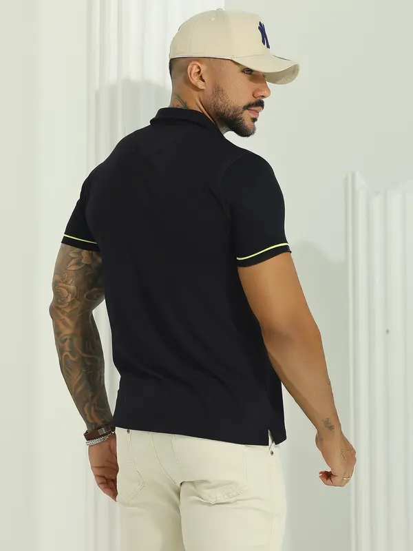Polo Masculina Sofisticada com Toque Esportivo e Estampa em Relevo Pit Bull Jeans Luxo