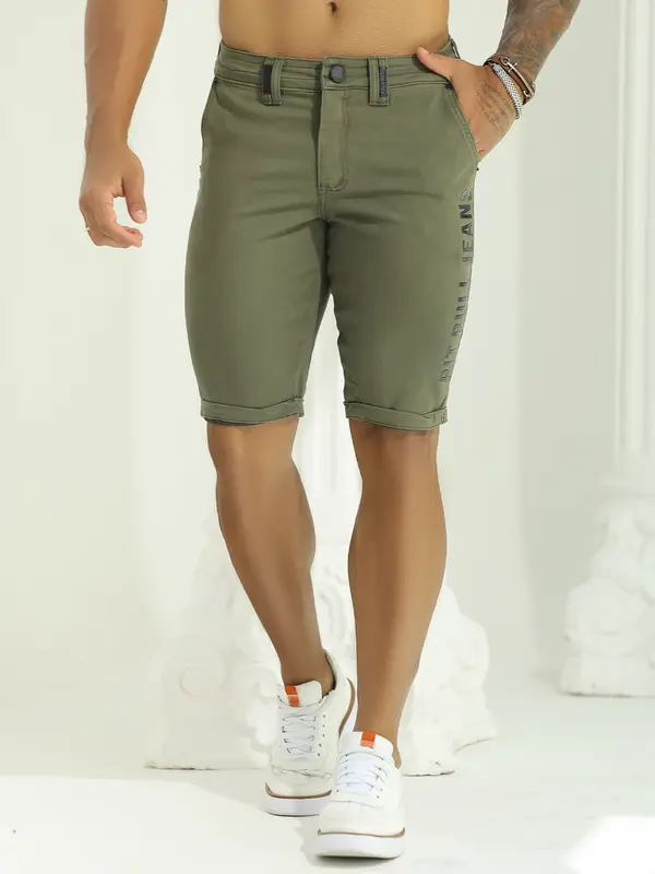 Bermuda Masculina Estilosa e Casual com Logomania Lateral Pit Bull Jeans Luxo