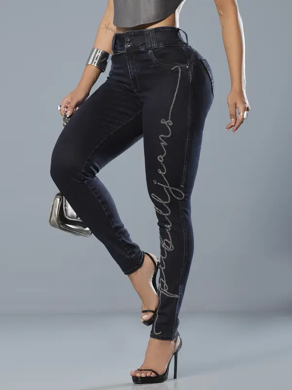 Calça Skinny Modeladora e Sofisticada com Logomania de Strass Pit Bull Jeans Luxo