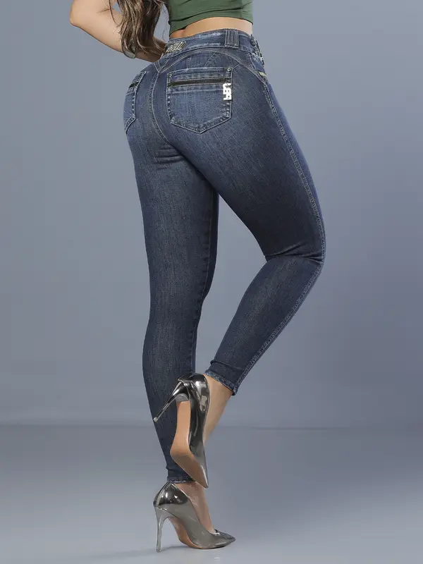 Calça Skinny Modeladora e Sofisticada com Detalhes em Strass Pit Bull Jeans Luxo