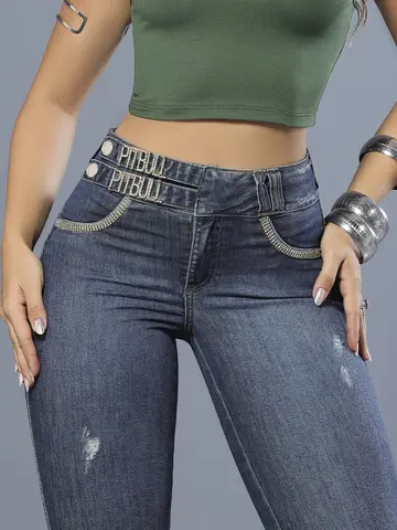 Calça Skinny Modeladora e Sofisticada com Detalhes em Strass Pit Bull Jeans Luxo