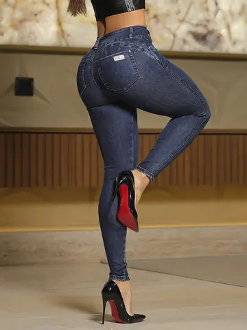 Calça Skinny Versátil e Casual com Modelagem Empina Bumbum Pit Bull Jeans Premium