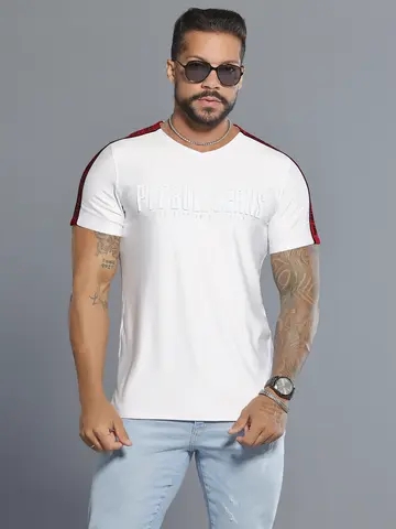 Camiseta Gola V Estilosa com Mangas Personalizadas e Logomania Pit Bull Jeans Luxo
