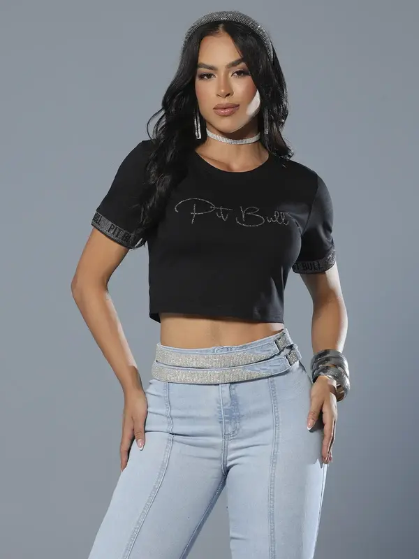Cropped Preto Casual com Escrita Brilhosa e Elástico nas Mangas Pit Bull Jeans