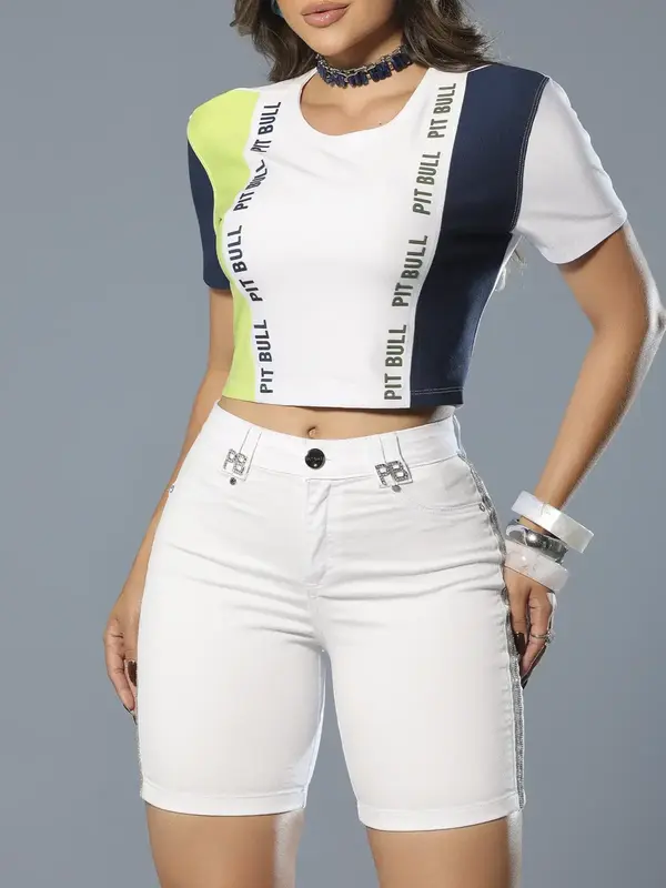 Cropped Casual com Estilo Esportivo e Estampa em Relevo Pit Bull Jeans Luxo