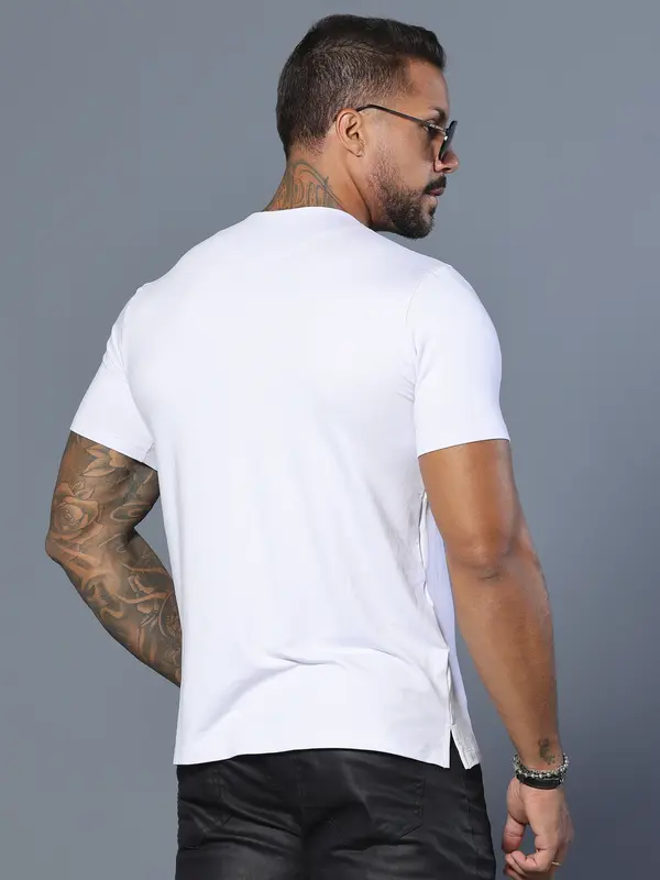 Camiseta Gola O Estilosa e Casual com Estampa Frontal Pit Bull Jeans Luxo