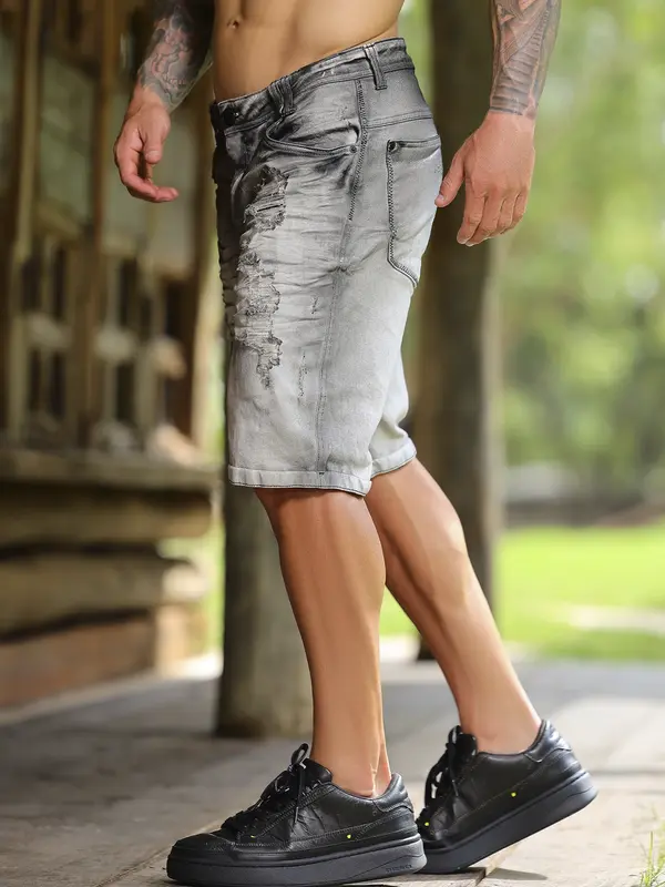 Bermuda Masculina Autêntica com Detalhes Destroyed e Acabamento Estiloso Pit Bull Jeans Luxo