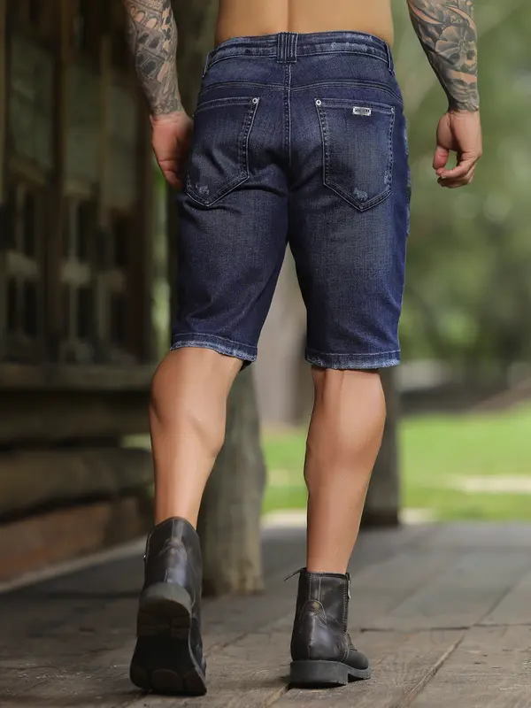 Bermuda Masculina Autêntica com Bordado Lateral e Lavado Escuro Pit Bull Jeans Luxo