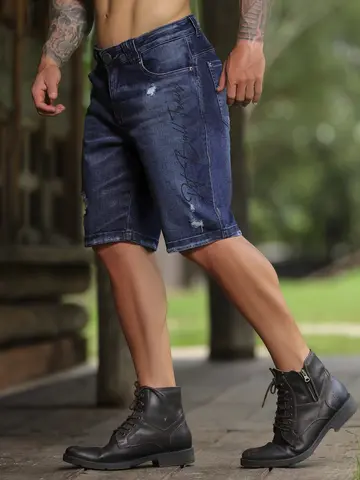 Bermuda Masculina Autêntica com Bordado Lateral e Lavado Escuro Pit Bull Jeans Luxo