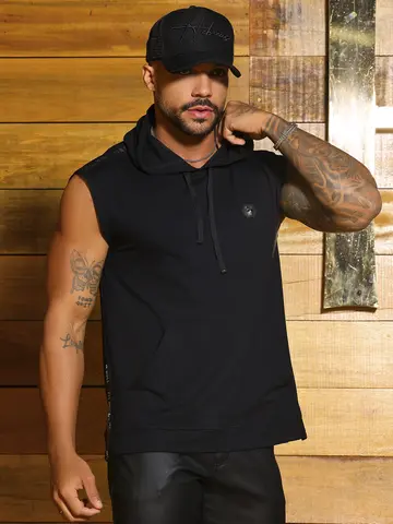 Camiseta com Capuz Preto Estiloso e Casual Pit Bull Jeans Luxo