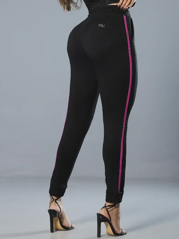 Calça Jogger Preta Estilosa e Confortável com Lateral Personalizada Pit Bull Jeans Luxo