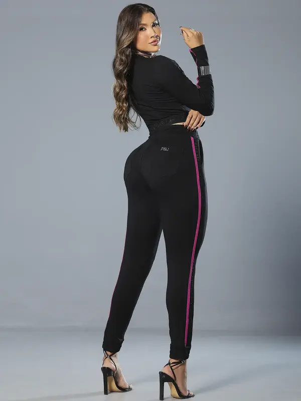 Calça Jogger Preta Estilosa e Confortável com Lateral Personalizada Pit Bull Jeans Luxo