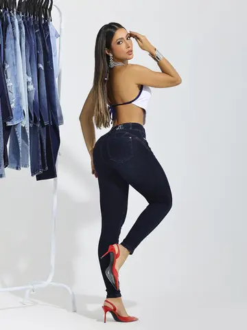 Calça Skinny Versátil e Casual com Modelagem Ajustada Pit Bull Jeans Premium