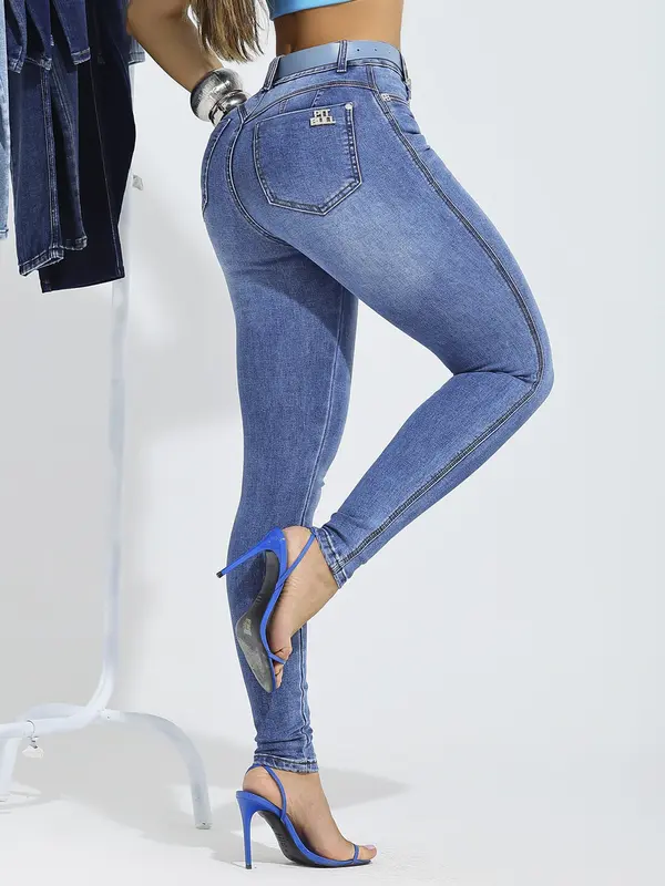 Calça Hot Pants Casual e Modeladora com Cinto Personalizado Pit Bull Jeans Premium