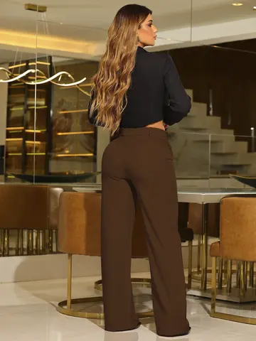 Calça Pantalona Elegante com Modelagem Alfaiataria e Cinto Casual Empório Pit Bull