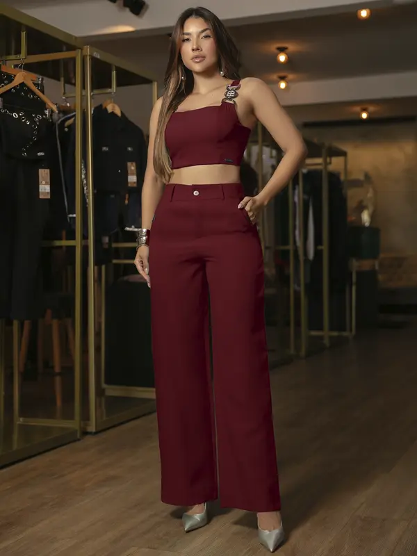 Conjunto Calça e Cropped Elegante e Versátil com Alças Personalizadas Empório Pit Bull