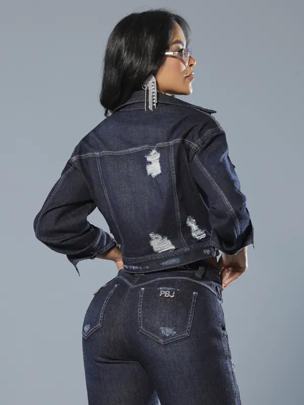 Jaqueta Cropped Estilosa com Detalhes Destroyeds e Franjas de Strass Pit Bull Jeans Luxo