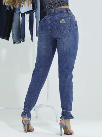 Calça Mom Confortável e Casual com Acabamento Sofisticado Pit Bull Jeans Premium
