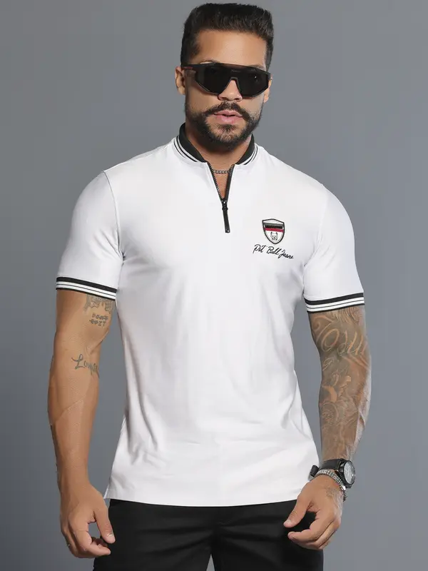 Polo Masculina Branca Elegante com Toque Esportivo Pit Bull Jeans Luxo
