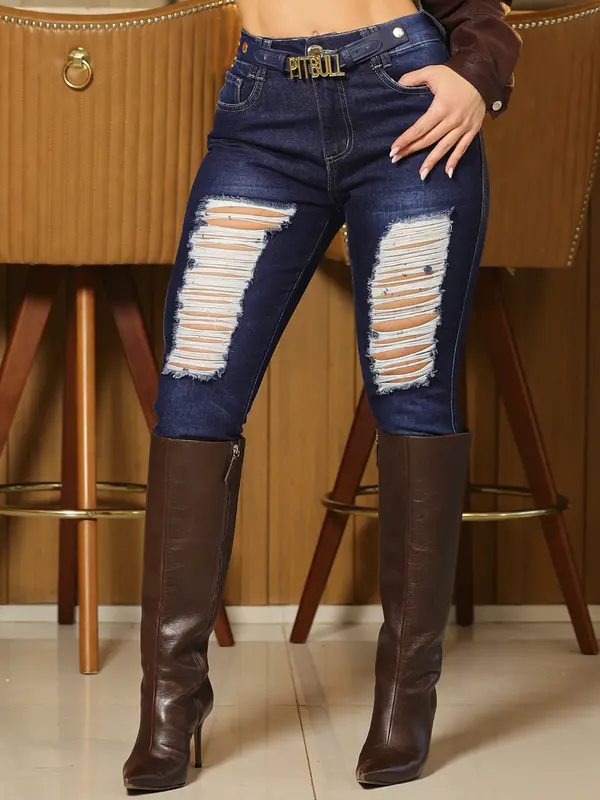 Calça Boyfriend Autêntica e Confortável com Detalhes Destroyeds Pit Bull Jeans Premium