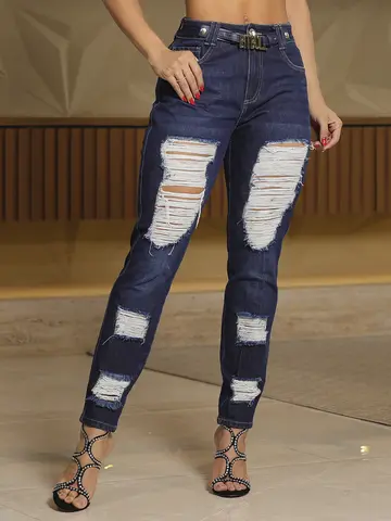 Calça Boyfriend Autêntica e Confortável com Detalhes Destroyeds Pit Bull Jeans Premium