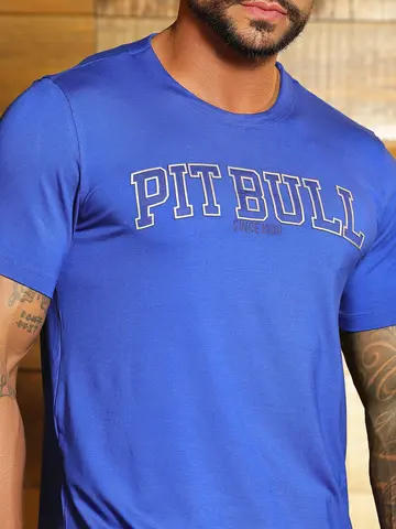 Camiseta Gola O Sofisticada e Casual com Estampa em Relevo Pit Bull Jeans Luxo