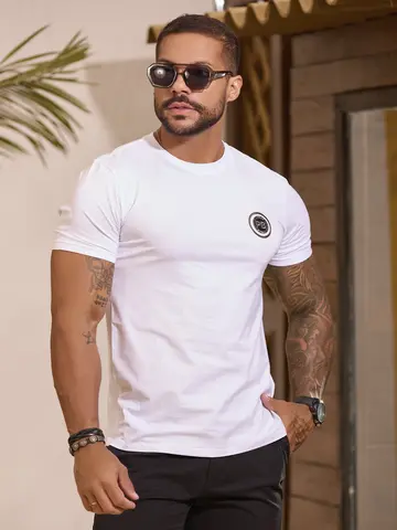 Camiseta Gola O Casual e Sofisticada com Plaquinha Pit Bull Jeans Premium