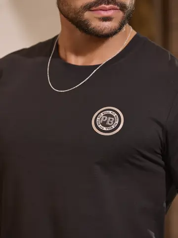 Camiseta Gola O Casual e Sofisticada com Plaquinha Pit Bull Jeans Premium