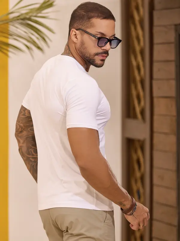 Camiseta Gola O Versátil e Casual com Logomania em Relevo Pit Bull Jeans Premium