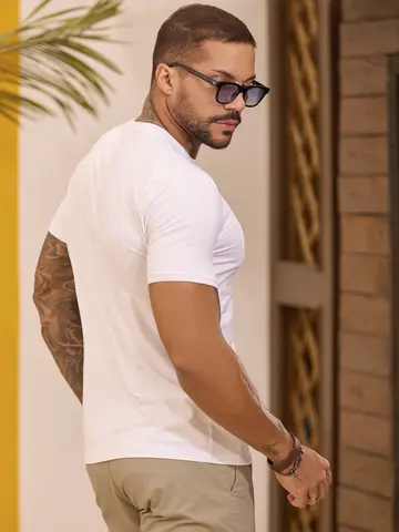 Camiseta Gola O Versátil e Casual com Logomania em Relevo Pit Bull Jeans Premium