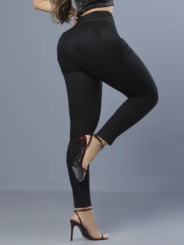 Calça Skinny Hot Pants Preta Sofisticada com Elástico no Cós Pit Bull Jeans Luxo