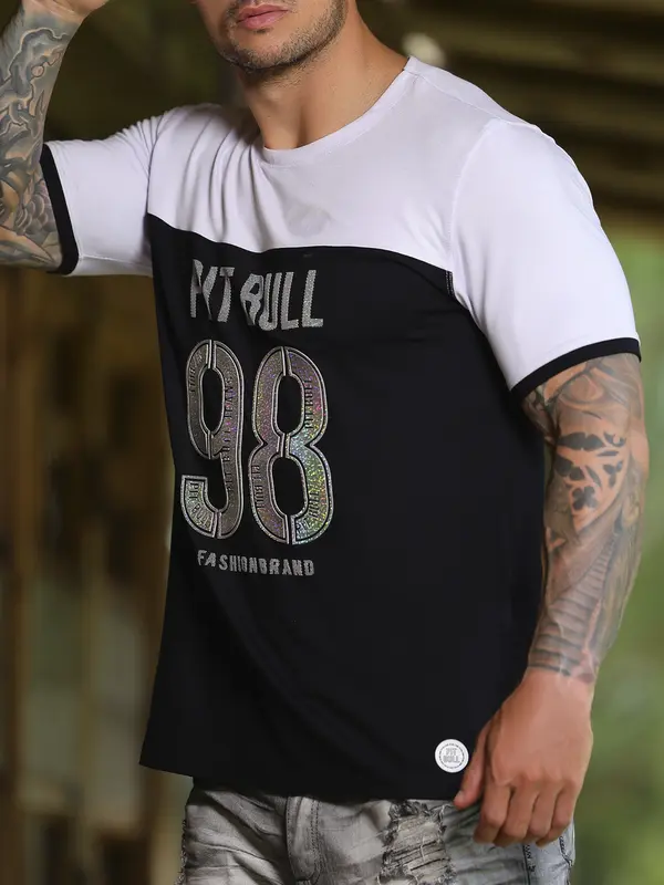 Camiseta Gola O Sofisticada com Caimento Confortável e Estampa em Relevo Pit Bull Jeans Luxo