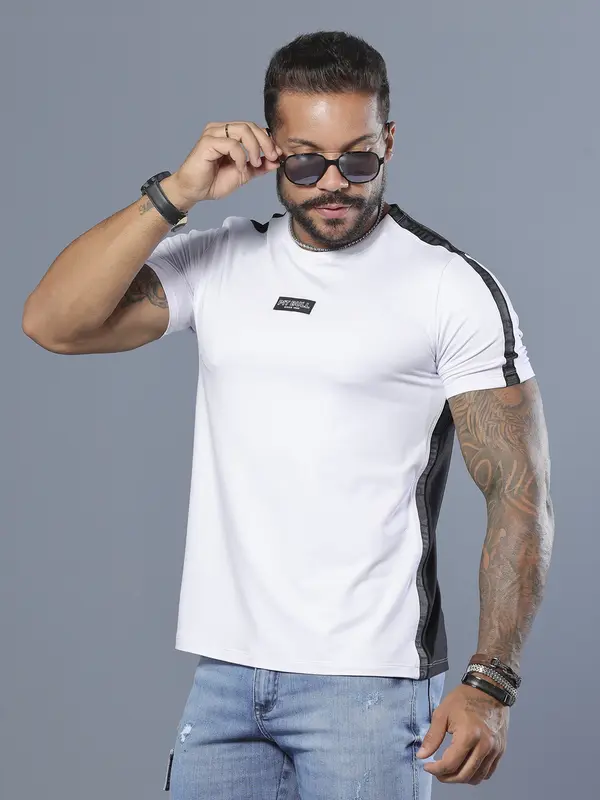 Camiseta Gola O Estilosa e Sofisticada com Elástico Personalizado Pit Bull Jeans Luxo