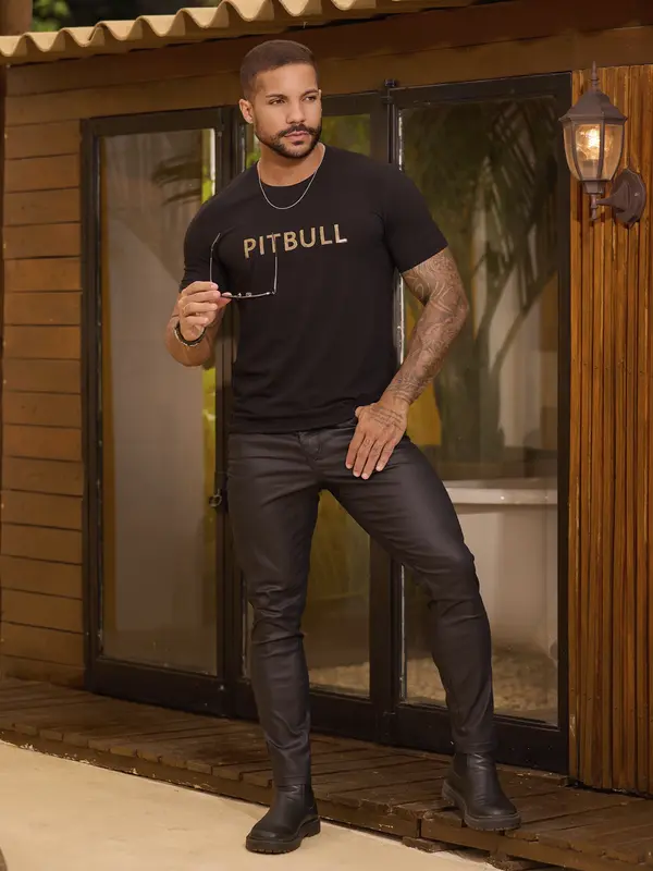 Camiseta Gola O Autêntica e Casual com Estampa Metalizada Pit Bull Jeans Premium