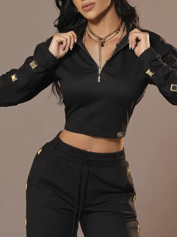 Jaqueta Cropped Preta Estilosa com Detalhes nas Mangas e Capuz Pit Bull Jeans Luxo