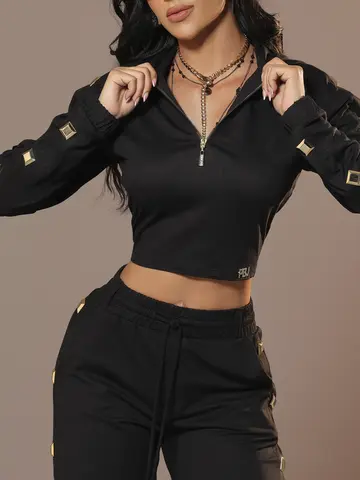 Jaqueta Cropped Preta Estilosa com Detalhes nas Mangas e Capuz Pit Bull Jeans Luxo