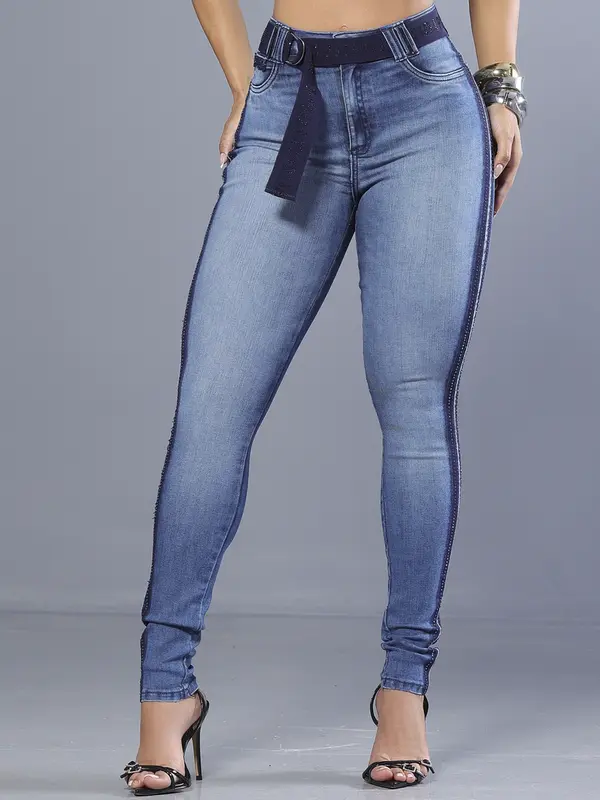 Calça Hot Pants Modeladora com Lateral de Strass e Cinto Personalizado Pit Bull Jeans Luxo