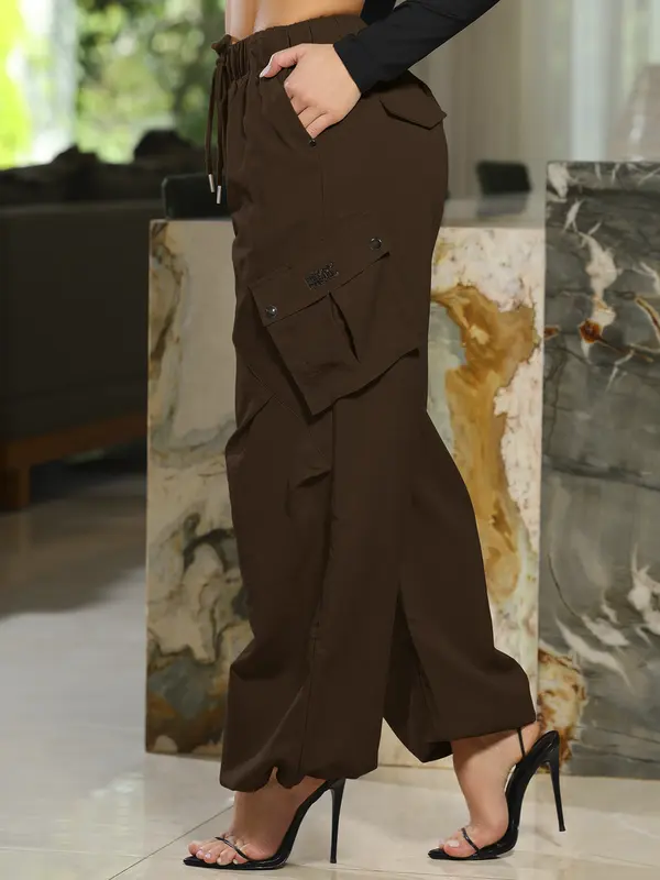 Calça Parachutes Fashion e Versátil com Bolsos Cargos Empório Pit Bull